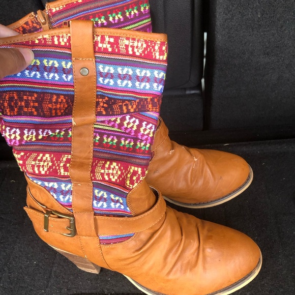 Colorful Patterned Leather Boots - Picture 5 of 6